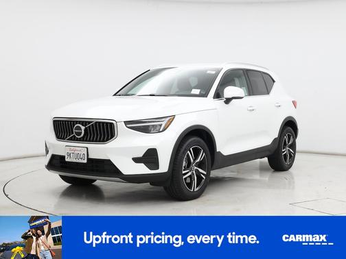 2024 Volvo XC40 B5 Core Bright Theme