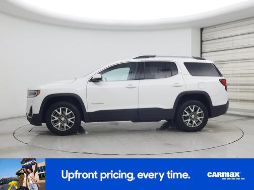 White 2023 GMC Acadia SLT
