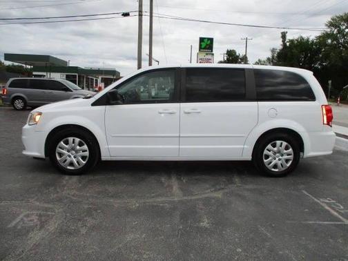 2017 Dodge Grand Caravan SE