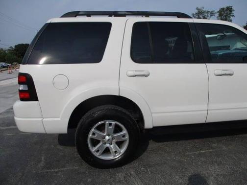 2010 Ford Explorer XLT