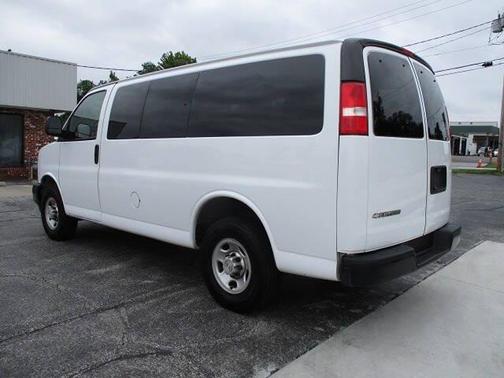 Summit White 2020 Chevrolet Express 2500 LT