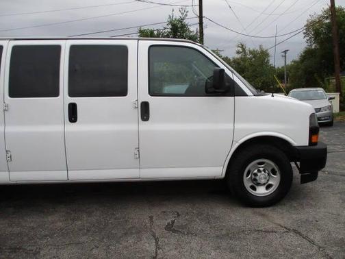 2019 Chevrolet Express 3500 LS