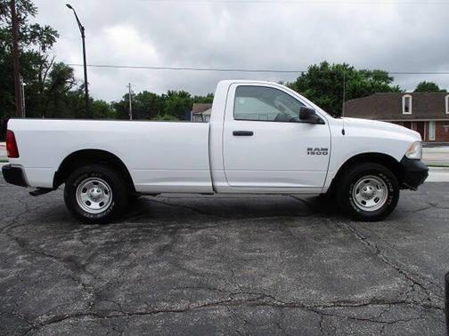 Bright White Clearcoat 2017 RAM 1500 Tradesman