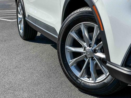 Platinum White Pearl 2023 Honda CR-V