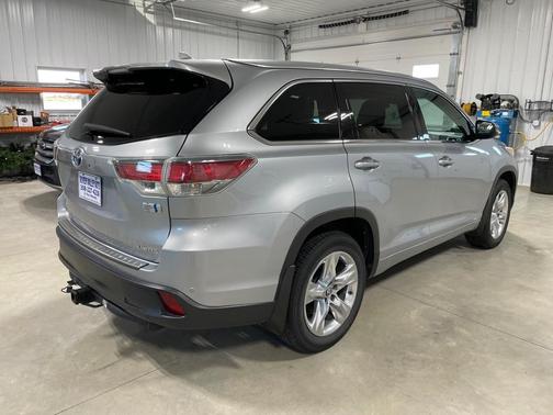 2016 Toyota Highlander Hybrid Platinum