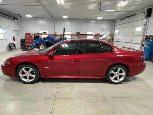 2005 Pontiac Bonneville GXP