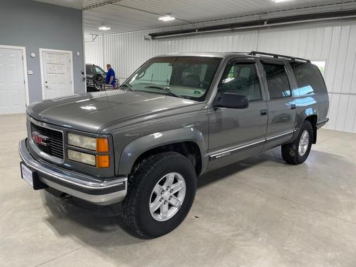1999 GMC Suburban SLT CMI