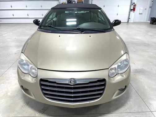 2005 Chrysler Sebring Base
