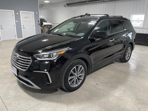 2017 Hyundai SANTA FE SE