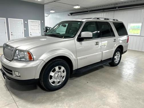 2005 Lincoln Navigator Luxury