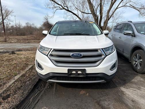 White Platinum Tri-Coat 2017 Ford Edge Titanium