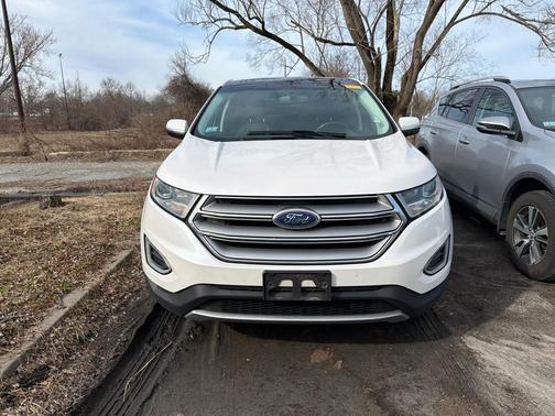 White Platinum Tri-Coat 2017 Ford Edge Titanium