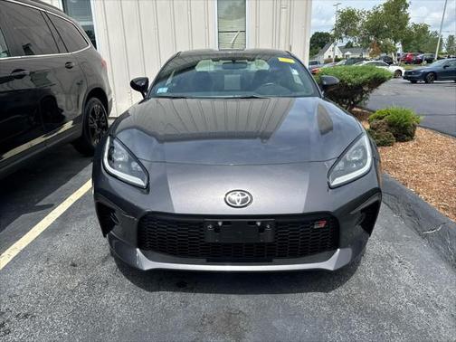 2024 Toyota GR86 Premium