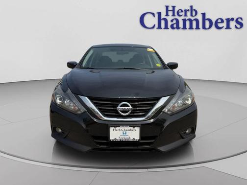 Super Black 2017 Nissan Altima 2.5 SR