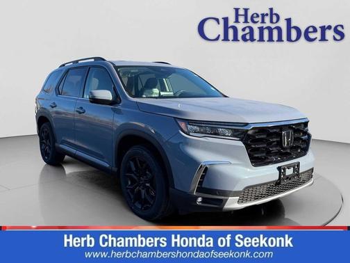 2025 Honda Pilot Touring 8-Passenger