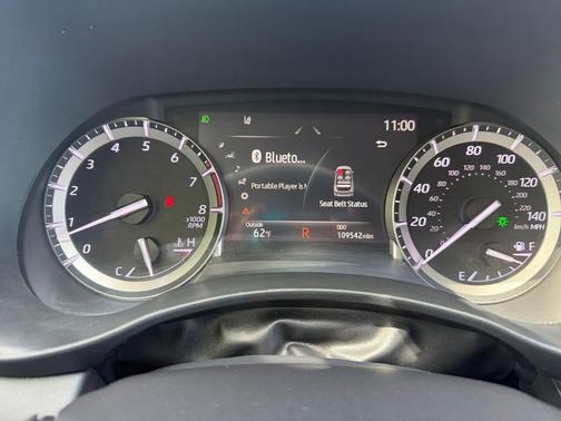 Midnight Black Metallic 2022 Toyota Highlander XLE
