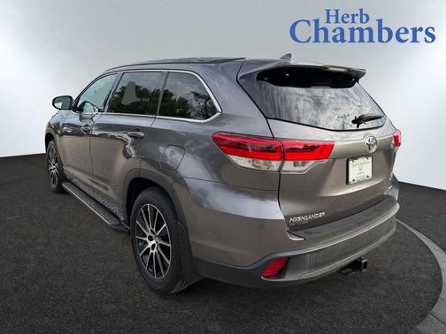 2018 Toyota Highlander SE