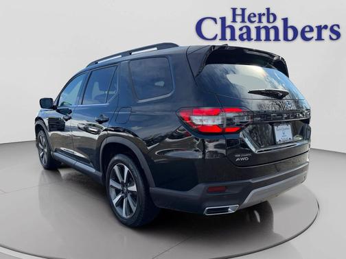 2023 Honda Pilot Touring 8-Passenger