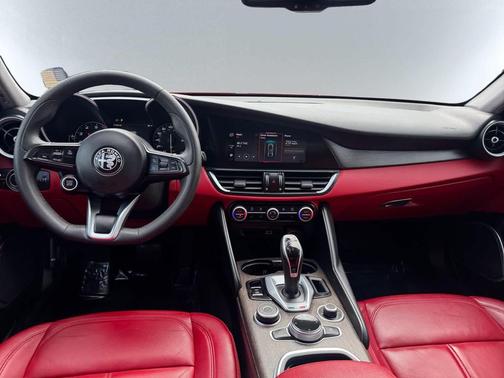 2020 Alfa Romeo Giulia Ti