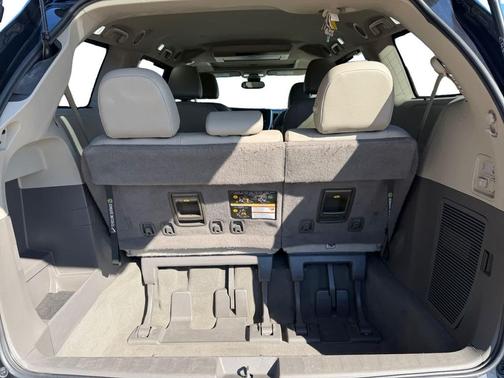 2020 Toyota Sienna XLE Premium