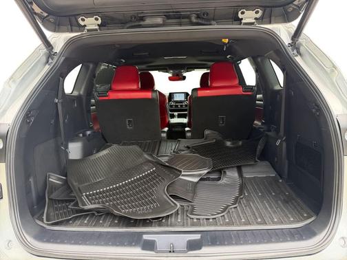 Celestial Silver Metallic 2021 Toyota Highlander XSE
