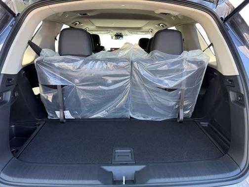 Modern Steel Metallic 2026 Honda Pilot Touring 8-Passenger