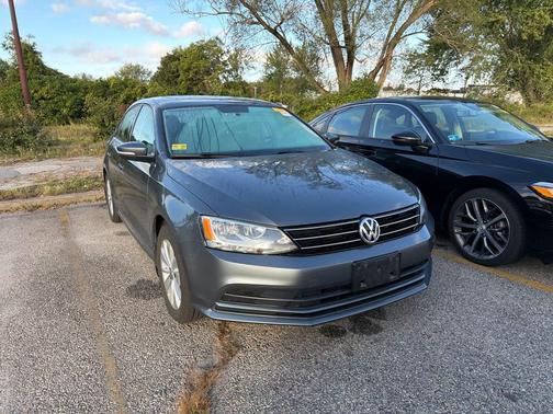 Platinum Gray Metallic 2016 Volkswagen Jetta 1.4T SE