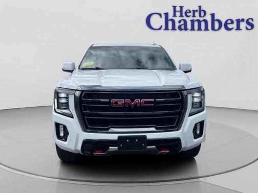 Summit White 2023 GMC Yukon 4WD AT4