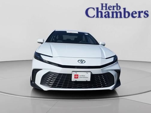 Ice Cap 2025 Toyota Camry SE