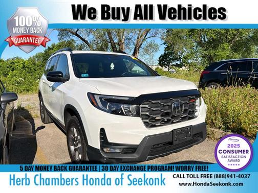 Platinum White Pearl 2023 Honda Passport AWD TrailSport