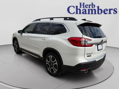 Crystal White Pearl 2023 Subaru Ascent Limited 7-Passenger