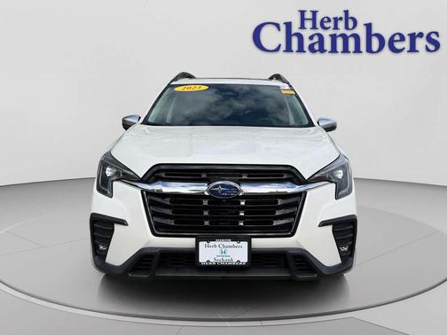 Crystal White Pearl 2023 Subaru Ascent Limited 7-Passenger
