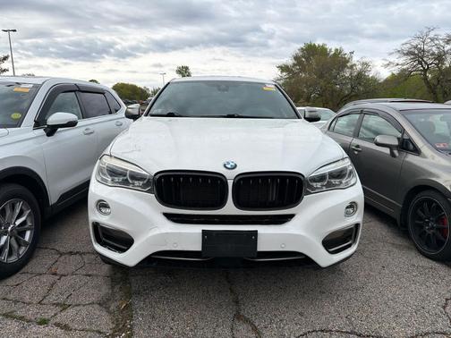 Alpine White 2018 BMW X6 xDrive35i