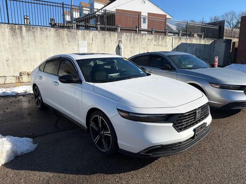 Platinum White Pearl 2024 Honda Accord Hybrid Sport