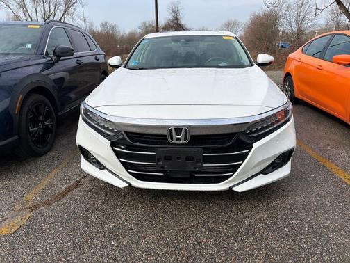 Platinum White Pearl 2021 Honda Accord EX-L 1.5T