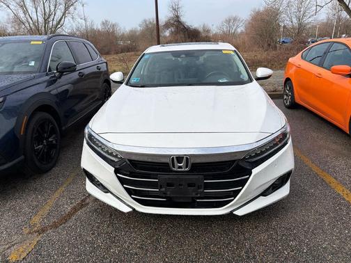 Platinum White Pearl 2021 Honda Accord EX-L 1.5T