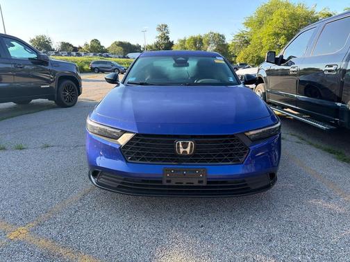 Still Night Pearl 2023 Honda Accord Hybrid Sport-L