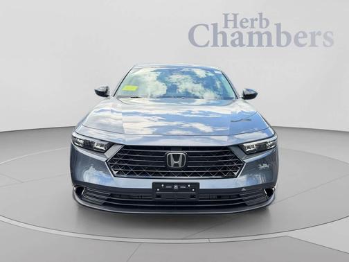 Meteorite Gray Metallic 2026 Honda Accord SE