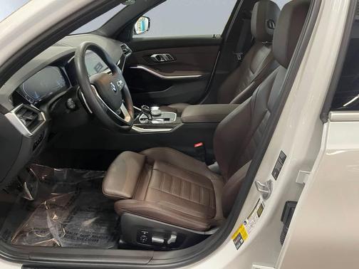 2021 BMW 330e Base