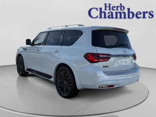 2024 INFINITI QX80 SENSORY AWD