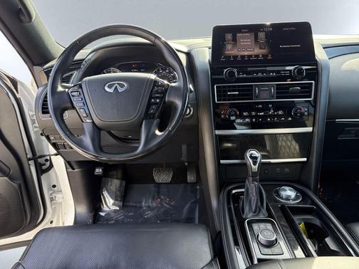 2024 INFINITI QX80 SENSORY AWD