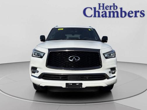 2024 INFINITI QX80 SENSORY AWD