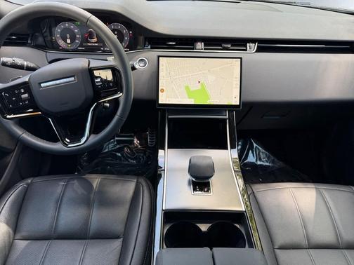 Fuji White 2024 Land Rover Range Rover Evoque Dynamic SE