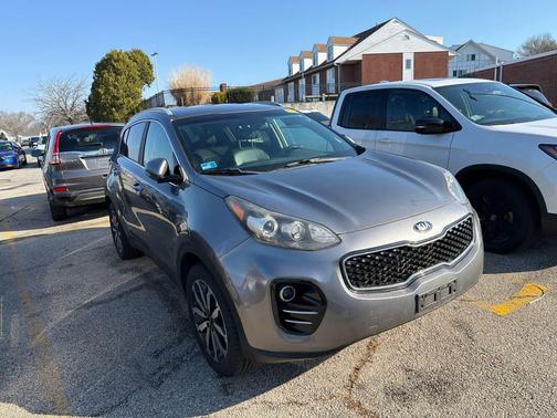 Mineral Silver 2018 Kia Sportage EX