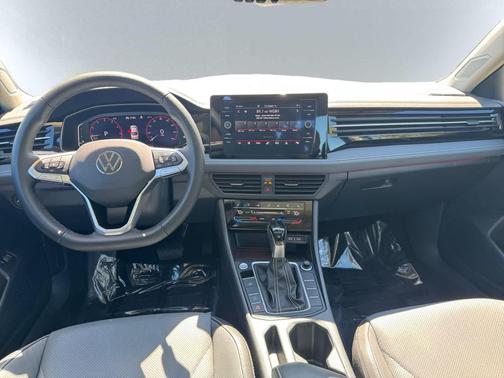 2025 Volkswagen Jetta 1.5T SEL