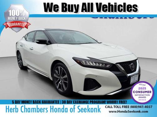 Pearl White Tricoat 2019 Nissan Maxima 3.5 SL