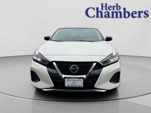Pearl White Tricoat 2019 Nissan Maxima 3.5 SL