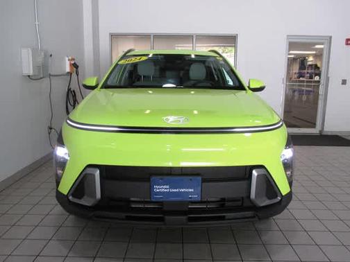2024 Hyundai KONA SEL