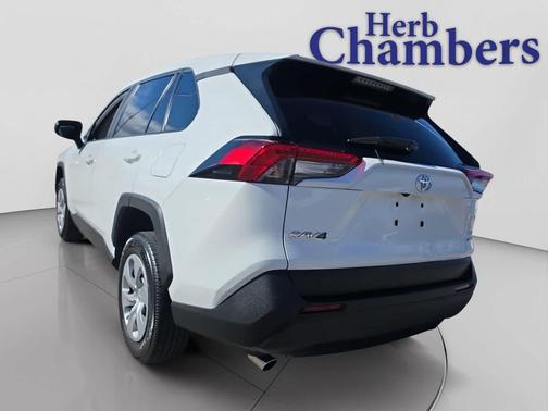 Ice Cap 2024 Toyota RAV4 LE