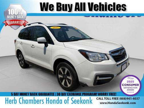 Crystal White Pearl 2017 Subaru Forester 2.5i Premium